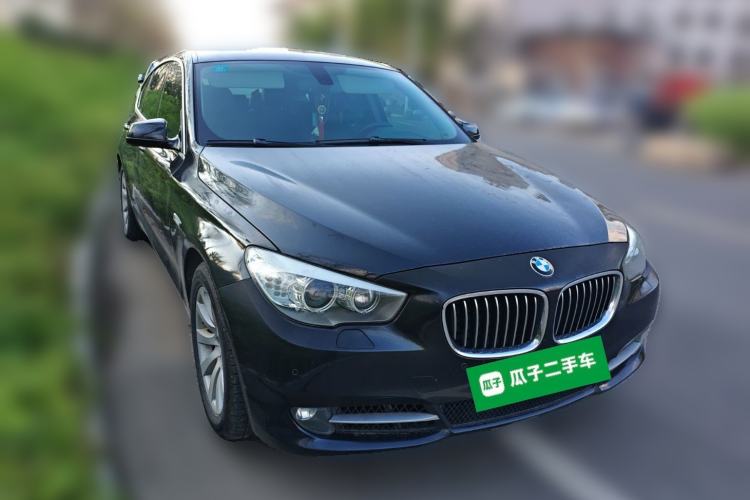 Used BMW 5 Series GT 2013 535i Leading Model Front Right 45 Deg