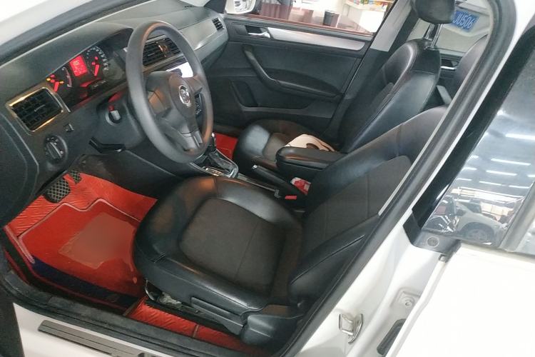 Used Volkswagen Santana 2015 1.6L Automatic Comfort Edition Left Front Seat