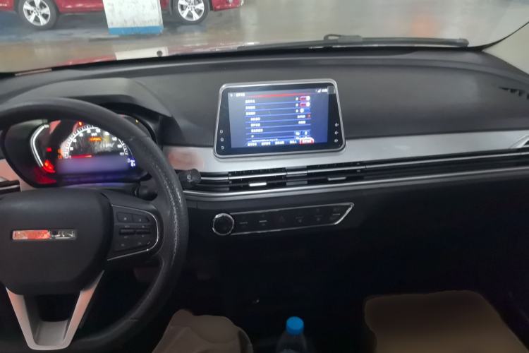 Used Dayun Yuehu 2022 30.66 kWh Two-Wheel Drive Standard Version Center Console