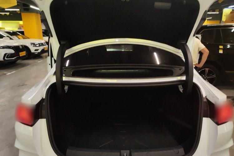 Used BYD Qin L 2024 DM-i 80KM Leading Model Trunk