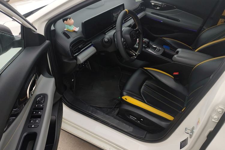 Used GAC Trumpchi EMPOW 2021 270T DCT J15 Version Driver Seat