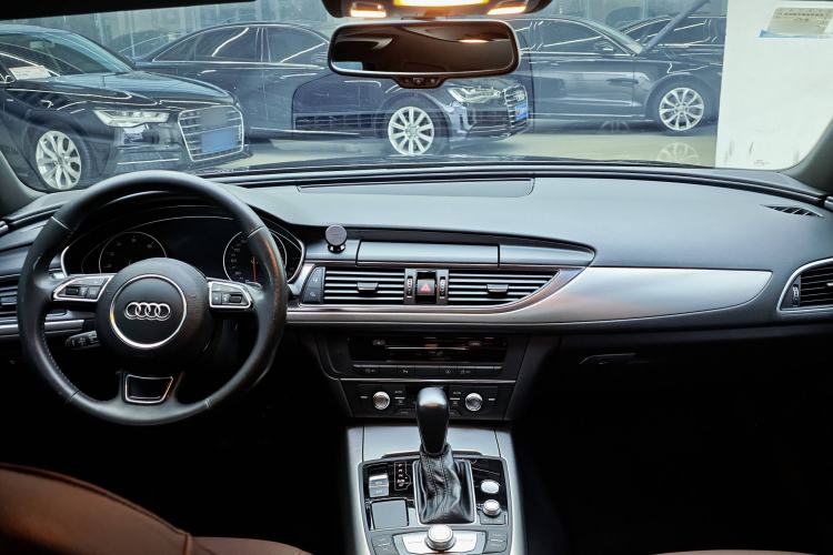 Used Audi A6L 2018 30th Anniversary Edition 35 TFSI Sport Edition
