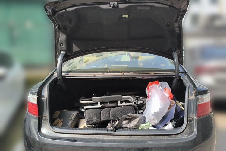 Used Lexus ES 2014 300h Elite Edition
