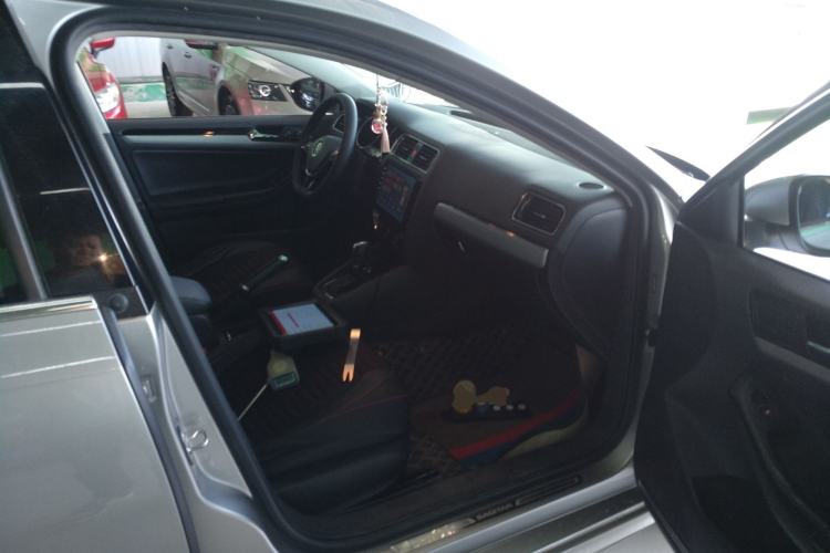 Used Volkswagen Sagitar 2018 280TSI DSG Comfort Model Right Front Seat