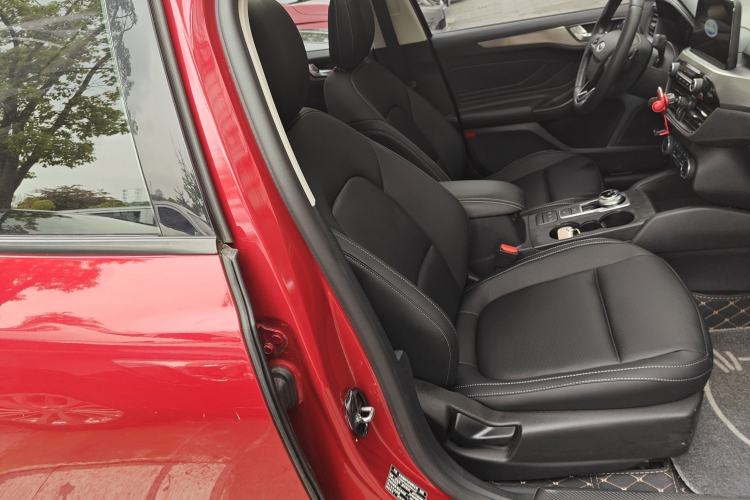 Used Ford Focus 2020 Sedan EcoBoost 180 Automatic Trend Edition Right Front Seat