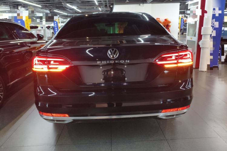 Used Volkswagen Phideon 2021 380TSI Luxury Edition
