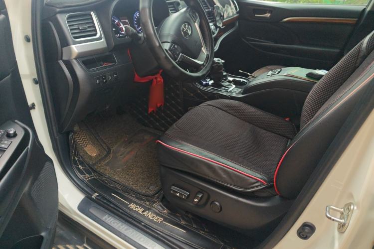 Used Toyota Highlander 2018 2.0T Four-Wheel Drive Luxury Version 7 Seats China VI Standard
