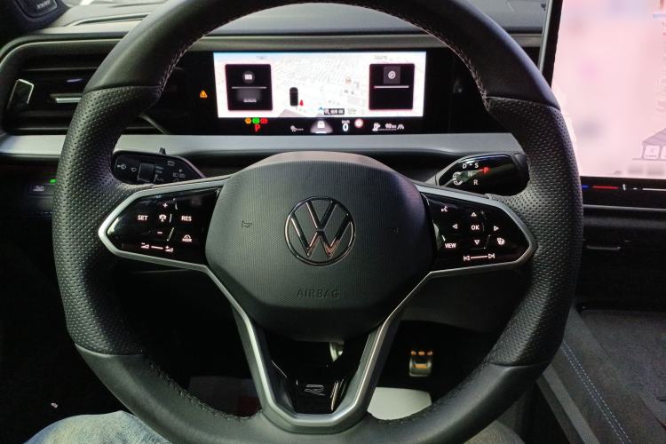 Used Volkswagen Teramont 2025 Tiguan Pro 450TSI Four-Wheel Drive Summit Edition
