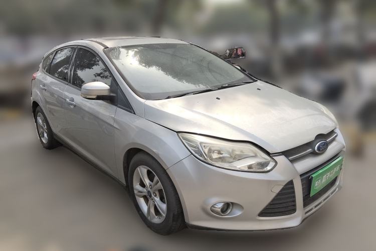 Used Ford Focus 2012 Hatchback 1.6L Manual Fashion Edition
