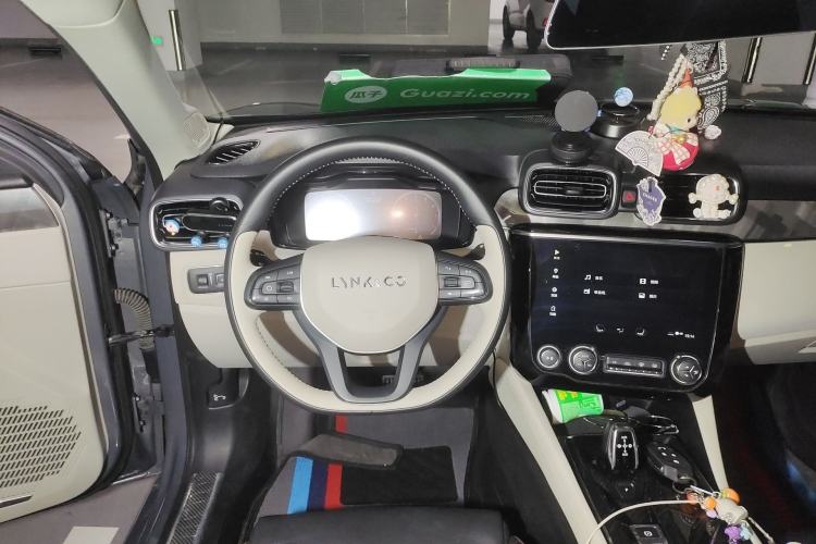 Used Lynk & Co 02 2018 1.5T DCT Two-Wheel Drive Zhaoban China V Standard Steering Wheel