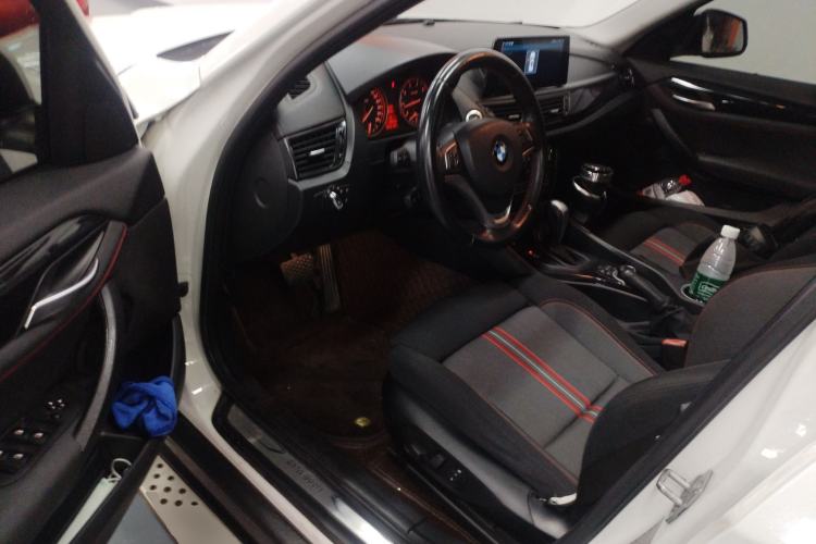 Used BMW X1 2013 sDrive18i Sport Design Package Driver Seat