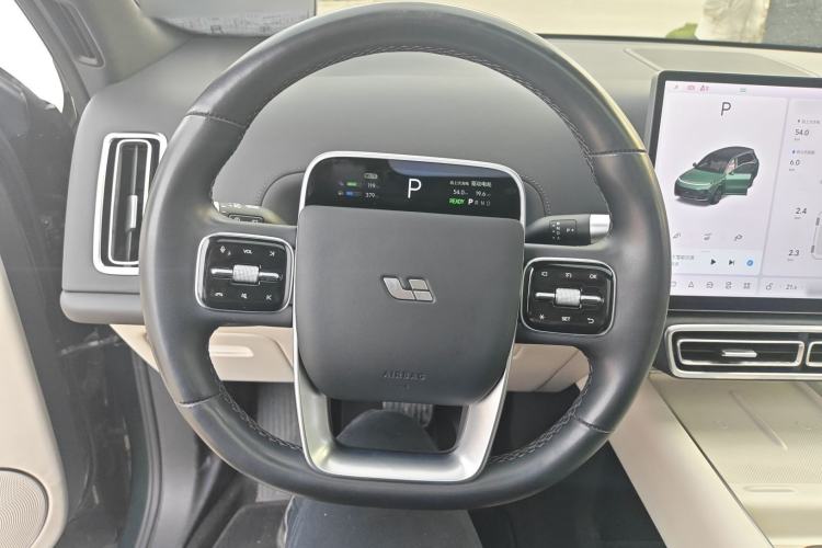 Used Li Auto L8 2023 Pro Model
