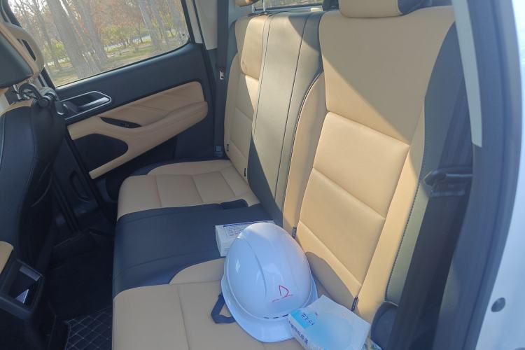 Used Great Wall Poer 2023 2.0T Commercial Version Automatic Gasoline 4x4 Navigation-Ready Long-Box GW4C20B
