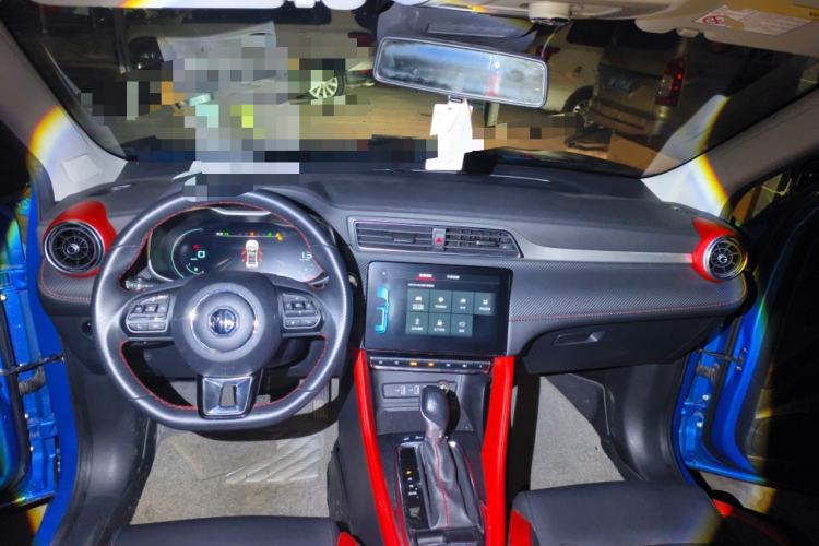 Used MG ZS 2020 260TGI Automatic Trophy Plus L2+ Center Console