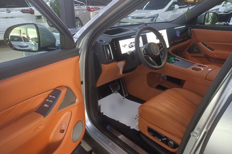 Used Hima AITO M8 2025 Extended-Range Ultra Version 53.4 kWh 5-Seater Edition
