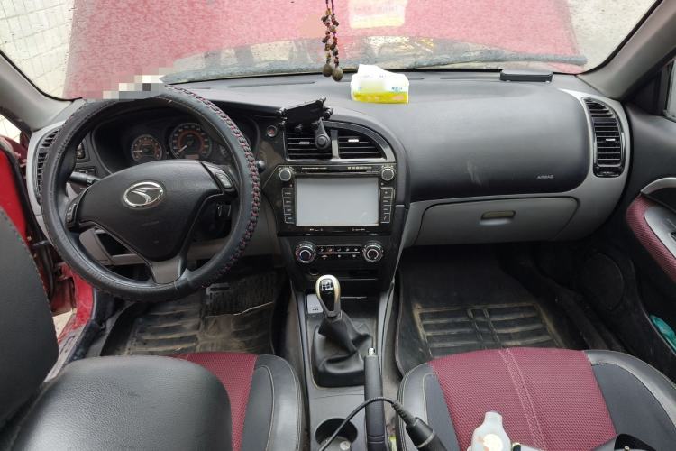 Used Soueast V3 Lingyue 2012 Revised Version 1.5L Manual – Style Edition
