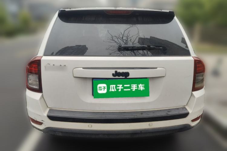 Used Jeep Compass 2014 2.4L Four-Wheel Drive Serpentine Collection Edition Rear