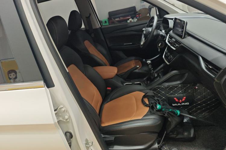 Used Wuling Hongguang S3 2019 1.5L Manual Comfort Model China VI Standard
