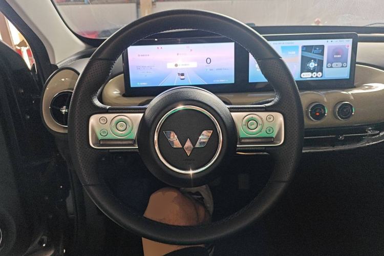 Used Wuling Bingo 2023 333 km Lingxi Connected Version
