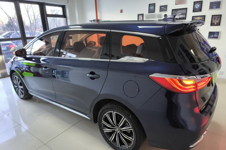 Used BYD Song MAX New Energy 2019 DM 1.5T Smart Connect Advanced 7-Seater China VI Standard Left Side