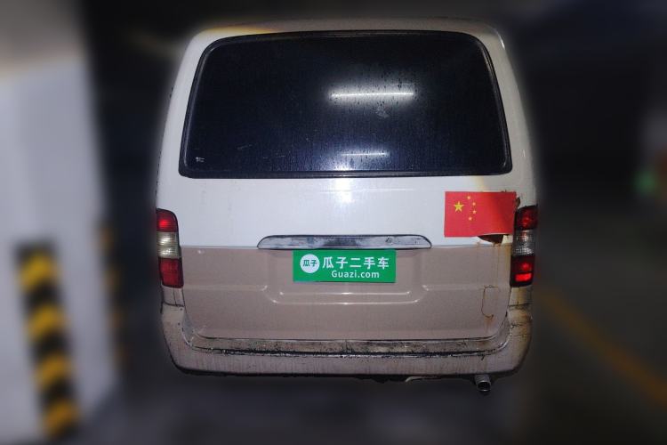 Used Foton Scenic 2014 2.0L Express Classic Short-Wheelbase Low-Roof 4Y20M