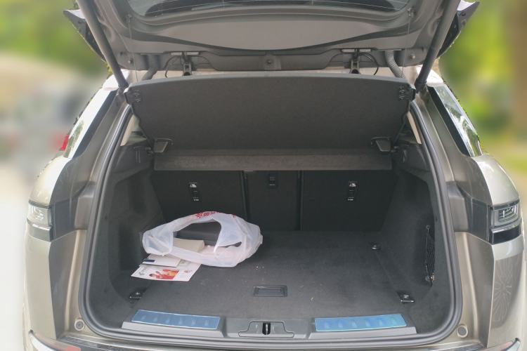 Used Land Rover Range Evoque 2021 Range Rover Velar 249 PS R-Dynamic S Performance Edition
