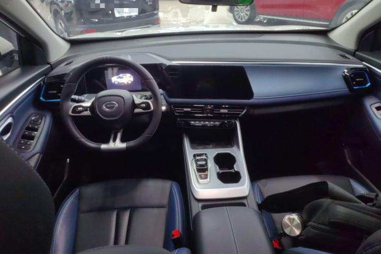 Used GAC Trumpchi GS3 2025 Shadow Speed 270T Enjoyment Edition Soaring to New Heights Center Console