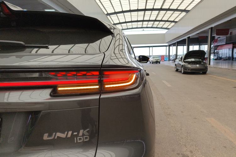 Used Changan UNI-K iDD 2022 Blue Whale iDD 130km 1.5T Prestige Model