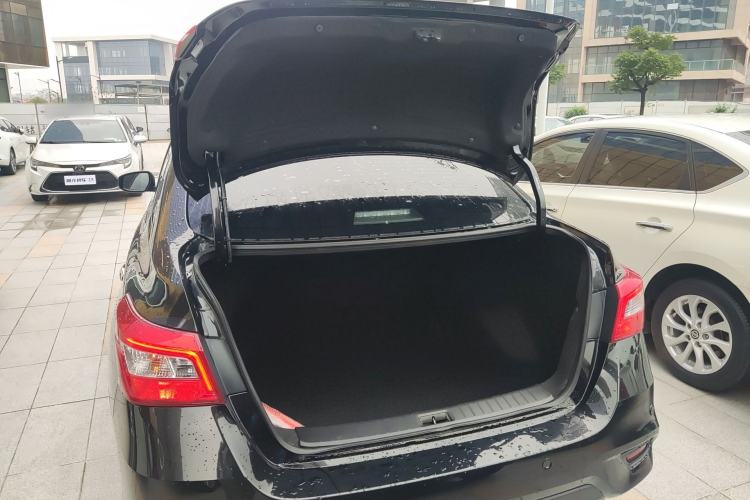 Used Nissan Sylphy 2022 Classic 1.6XE CVT Comfort Edition Trunk