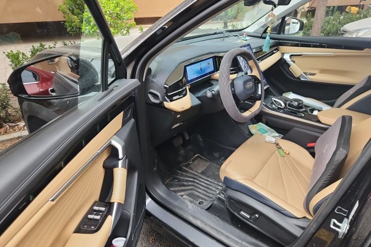 Used Geely Auto FX11 2023 2.0TD DCT Prestige Edition
