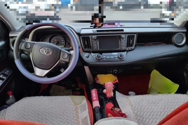 Used Toyota RAV4 2016 2.0L CVT Two-Wheel Drive Fashion Edition China V Standard