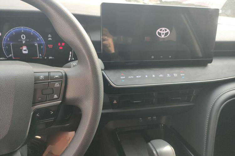 Used Toyota Camry 2024 Dual-Motor 2.0 HE Elite Edition
