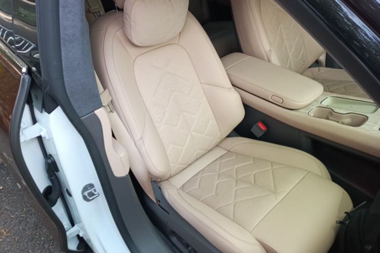 Used Nio ET7 2024 75 kWh Executive Edition
