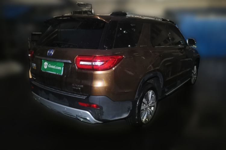 Used Changan CS95 2017 2.0T Four-Wheel Drive ZhiZun Edition
