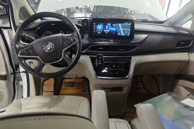 Used Buick GL8 2021 Land Cruiser Executive Class 652T Luxury Model
