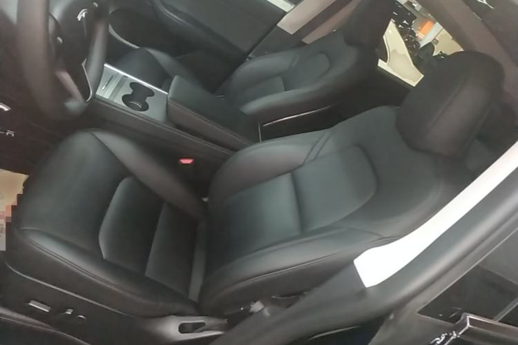 Used Tesla Model Y 2023 Rear-Wheel-Drive Version
