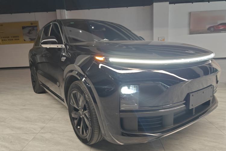 Used Li Auto L8 2023 Pro Model
