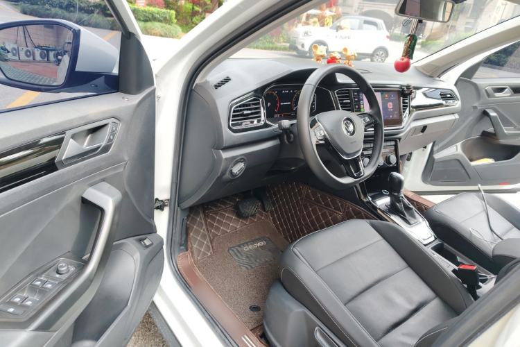 Used Volkswagen T-ROC 2021 280TSI DSG Two-Wheel Drive Comfort Connect Edition Driver Seat