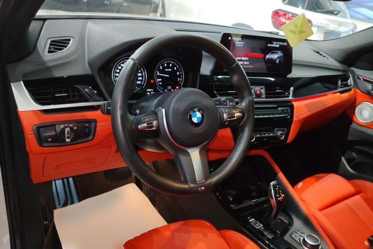 Used BMW X2 2021 sDrive25i Leading Model M Sport Package Center Console