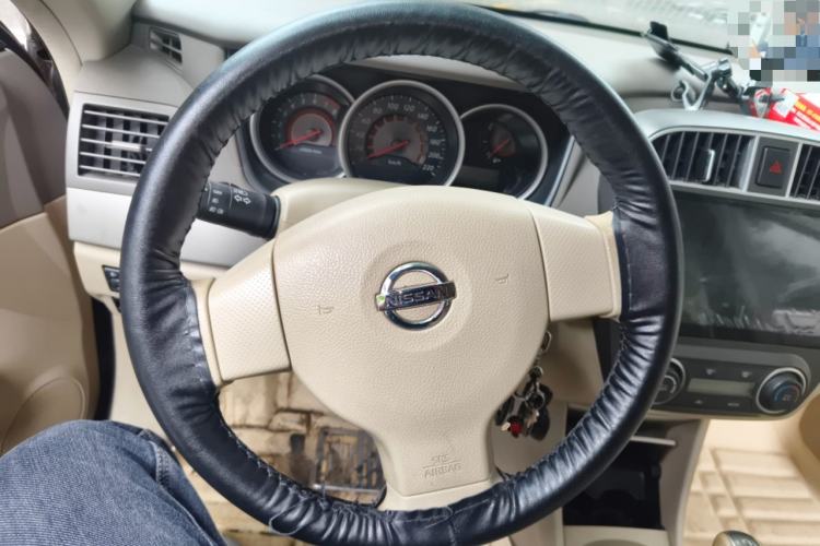 Used Nissan Sylphy 2012 Classic 1.6XE Manual Comfort Edition Steering Wheel