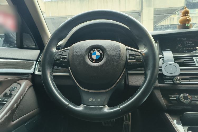 Used BMW 5 Series 2017 525Li Luxury Design Package Steering Wheel