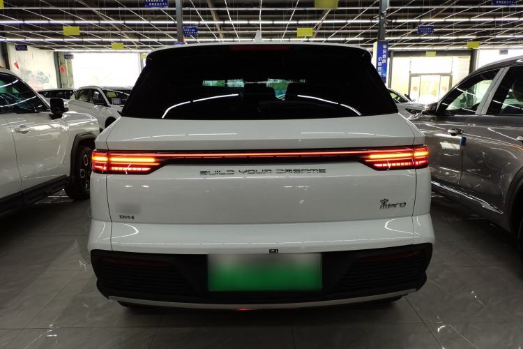 Used BYD Song Pro New Energy 2024 HONOR Edition DM-i 71KM Navigation Model
