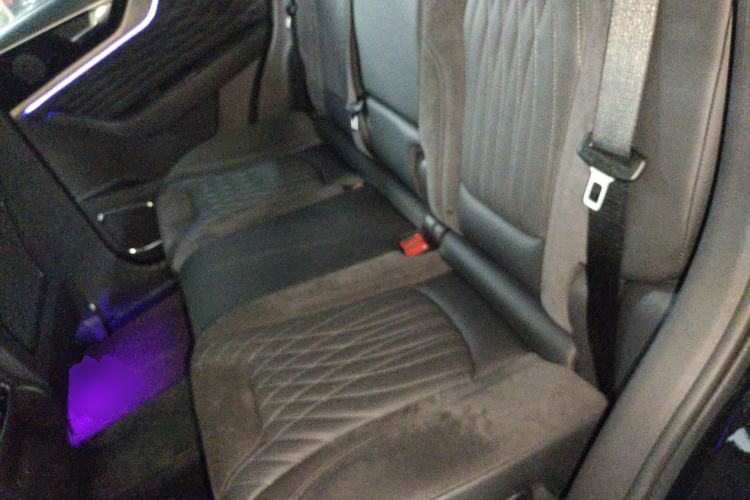 Used Hongqi HS5 2022 Revised Version 2.0T Smart Connect Flagship Edition
