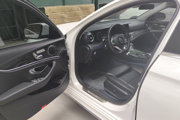 Used Mercedes-Benz E-Class 2017 E 200 L Sport 4MATIC Driver Seat