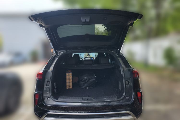 Used Wey Mocha 2021 2.0T Two-Wheel-Drive Premium Edition Trunk