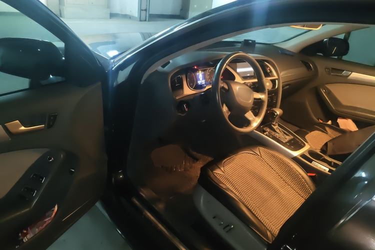 Used Audi A4L 2015 30 TFSI Automatic Comfort Model Driver Seat