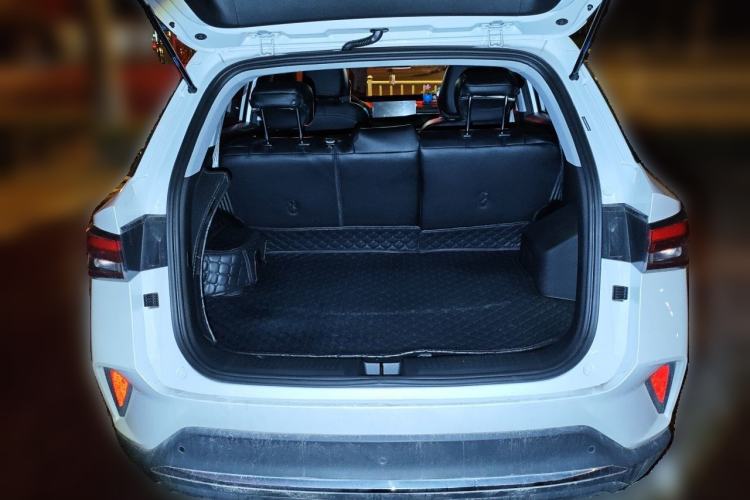 Used Wuling Alvez 2022 1.5L Manual Comfort Version
