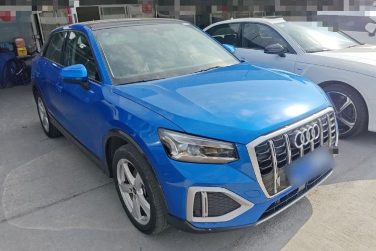 Used Audi Q2L 2022 35 TFSI Advanced Style Edition Front Right 45 Deg