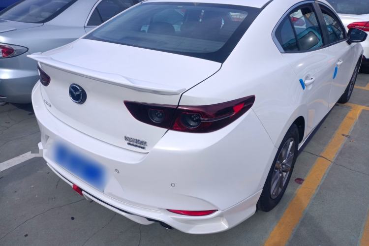 Used Mazda Mazda 3 Axela 2020 1.5L Automatic Luxury Version