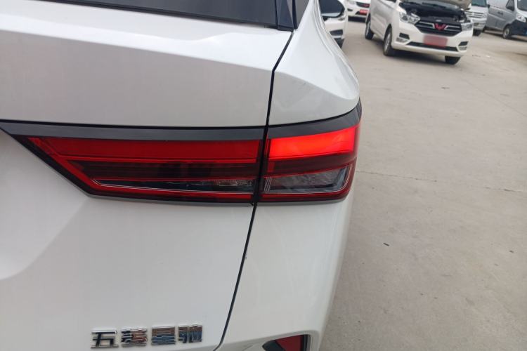 Used Wuling Alvez 2022 1.5L Manual Free-Style Model Right Rear Taillight